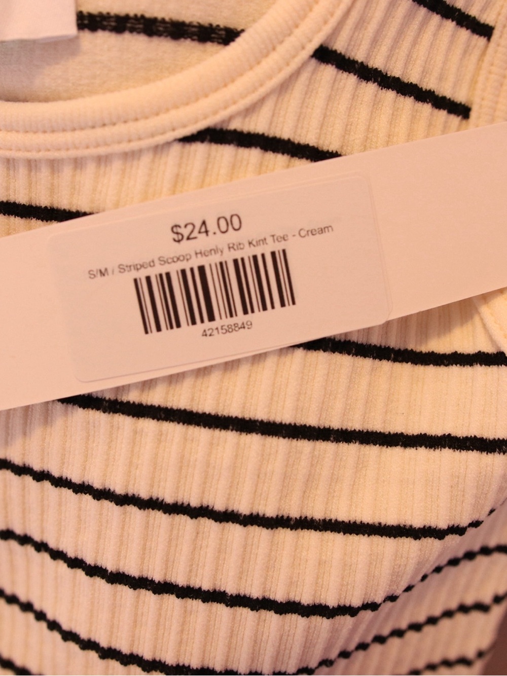 Striped Ribbed Tank Top - Picture 4 of 4